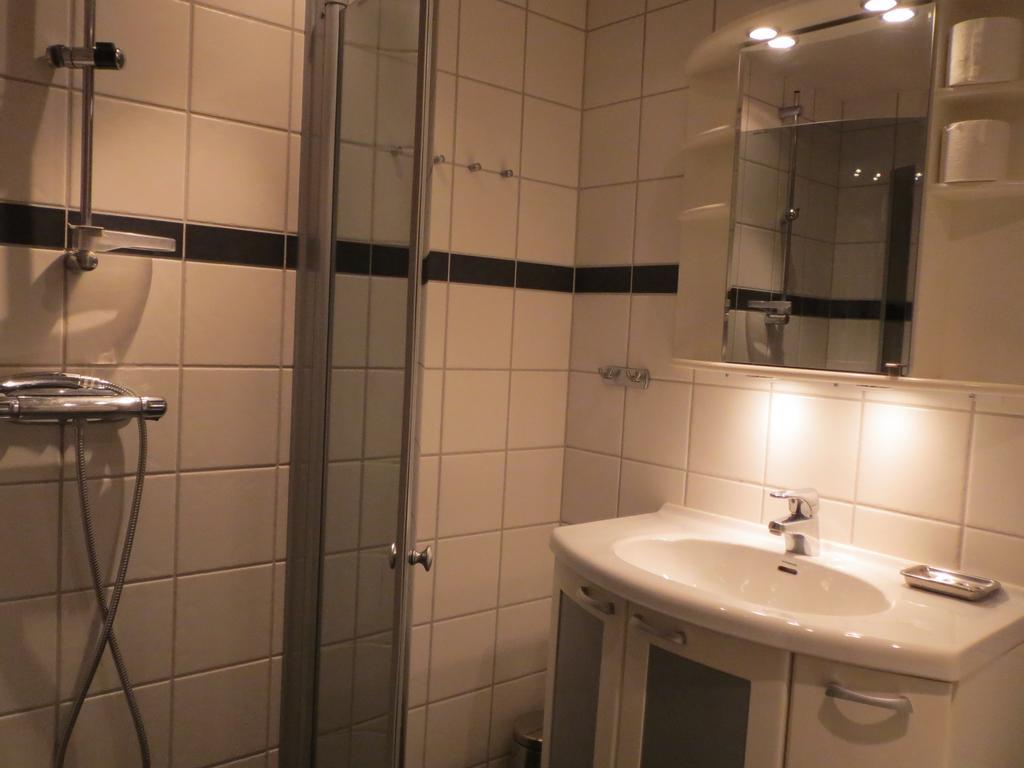 Areguiderna - Bubblans Laegenheter Torg Apartment Are